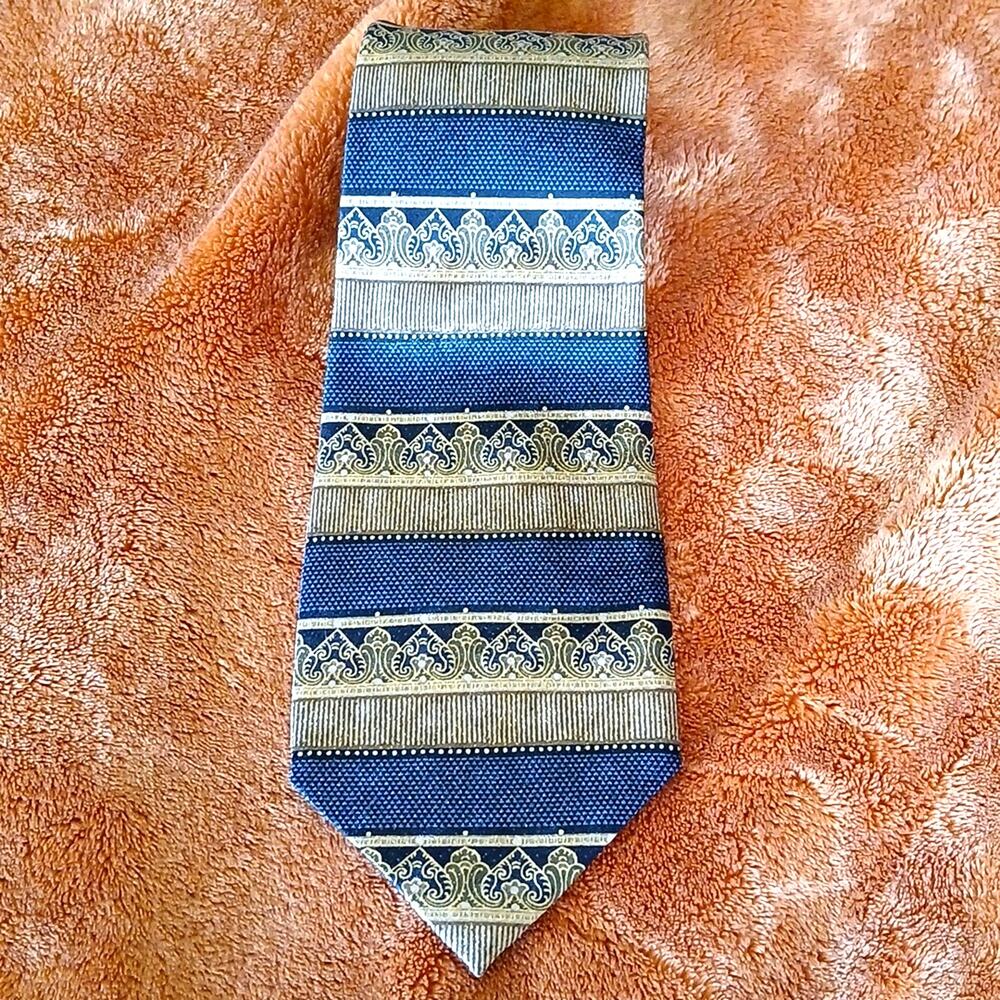 Stafford Executive Gold And Blue 100% Silk Tie
